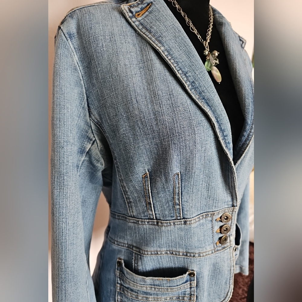Women's Blue Denim Jacket